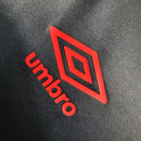 Camisa Athletico Paranaense II 23/24 manga longa - Torcedor Umbro Masculina - Preta com detalhes em vermelho