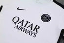 Kit Treino adulto - Camisa e Shorts - Paris Saint-Germain Nike 23/24 - Preto e branco