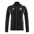 Jaqueta Corta-Vento Newcastle 25/26 - Masculina Adidas - Preta com listras brancas