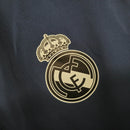 Jaqueta Corta-Vento Real Madrid 23/24 - Masculina Adidas - Azul com detalhes em amarelo