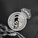 Camisa Retrô Real Madrid 2014 manga longa - Masculina Adidas - Preta com detalhes em branco