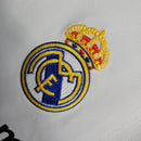 Camisa Retrô Real Madrid I 09/10 manga longa - Masculina Adidas - Branca com detalhes em preto e amarelo