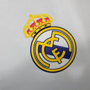 Camisa Retrô Real Madrid I 16/17 - Masculina Adidas - Branca com detalhes em azul