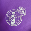 Camisa Retrô Real Madrid II 17/18 - Masculina Adidas - Roxa com detalhes em branco