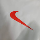 Jaqueta Corta-Vento Barcelona 23/24 - Branca com detalhes em vermelho e azul