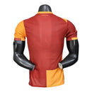 Camisa Galatasaray I 25/26 - Jogador Puma Masculina - Amarela e vermelha