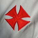 Camiseta Vasco da Gama Manga Longa Branca 23/24 - Branca com as mangas pretas e detalhes em vermelho