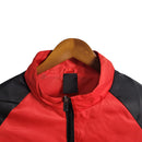 Jaqueta Corta-Vento Flamengo 23/24 Masculina Adidas - Vermelha com simbolo centralizado ao meio na cor preta