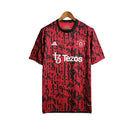 Camisa Manchester United Treino 23/24 - Torcedor Adidas Masculina - Vermelho com detalhes em preto e branco