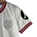 Kit Infantil West Ham II Umbro 23/24 - Branca com detalhes em vinho