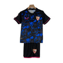 Kit Infantil Sevilla III Castore 23/24 - Preto com detalhes em azul