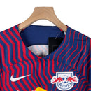 Kit Infantil Red Bull Leipzig II 23/24 - Nike - Azul com detalhes em vermelho