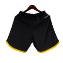 Shorts Juventus 23/24 - Masculino Adidas - Preto com detalhes em amarelo