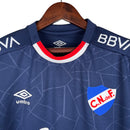 Camisa Nacional do Uruguai Edição Especial 23/24 - Torcedor Umbro Masculina - Azul com detalhes em branco e vermelho