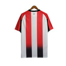 Camisa Brentford I 23/24 - Torcedor Umbro Masculina - Branca com detalhes em vermelho e preto