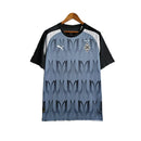 Camisa Borussia Mönchengladbach Edição Especial 23/24 - Torcedor Puma Masculina - Cinza com detalhes em preto e branco