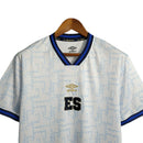 Camisa El Salvador II 23/24 - Torcedor Umbro Masculina - Branca com detalhes em azul e dourado