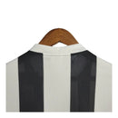 Camisa Retrô Newcastle 1997/1999 manga longa - Masculina Adidas - Branca com listras pretas e detalhes em azul