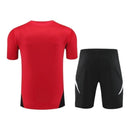 Kit Treino adulto - Camisa e Shorts - Manchester United Adidas 24/25 - Vermelho e preto com detalhes em branco