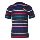 Camisa Seleção França Pré-jogo I 24/25 - Torcedor Nike Masculina - Azul com detalhes coloridos