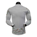 Camisa Seleção Portugal II 25/26 manga longa - Jogador Puma Masculina - Branca com detalhes em verde e vermelho