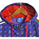 Jaqueta Corta-Vento Real Madrid 23/24 - Masculina Adidas colab com Gucci - Azul com detalhes em amarelo e verde e vermelho