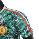Camisa Manchester United Edição especial 24/25 - Jogador Adidas Masculina - Verde com detalhes em branco