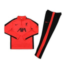 Conjunto Liverpool Treino 23/24 - Masculino Nike - Laranja com detalhes em preto