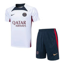 Kit Treino adulto - Camisa e Shorts - Paris Saint-Germain Nike 23/24 - Branco e azul com detalhes em vermelho