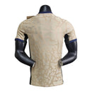 Camisa Paris Saint-Germain IV 24/25 - Jogador Jordan Masculina - Bege com detalhes em verde