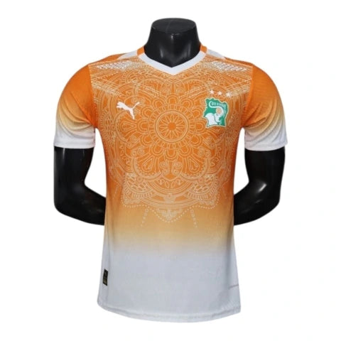 Camisa Seleção Costa do Marfim Edição especial 26/27 - Jogador Puma Masculina - Laranja e branca