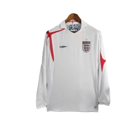 Camisa Retrô Seleção da Inglaterra I 2005 manga longa - Masculina Umbro - Branca com detalhes em vermelho
