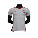 Camisa Emirados Árabes Unidos I 23/24 - Jogador Adidas - Branca com detalhes em vermelho