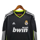 Camisa Retrô Real Madrid II 2010/2011 manga longa - Masculina Adidas - Preta com detalhes em branco e amarelo
