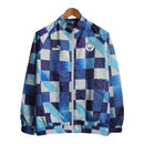 Jaqueta Corta-Vento Manchester City 23/24 Masculina Puma - Azul com detalhes em branco e azul claro