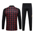 Conjunto Manchester United Pré-jogo 24/25 - Masculino Adidas - Preto com detalhes em vinho