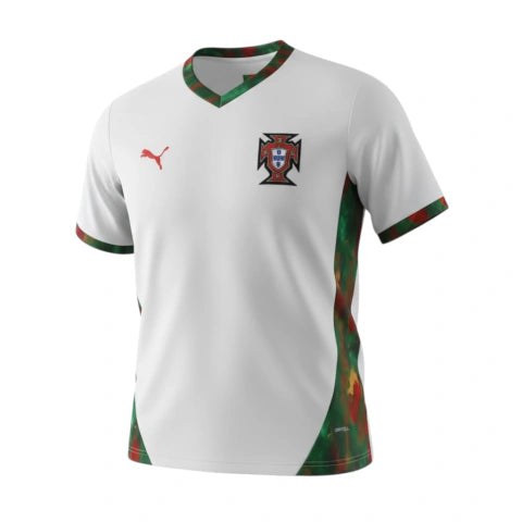 Camisa Seleção Portugal Treino 26/27 - Torcedor Puma Masculina - Branca com detalhes em verde e vermelho