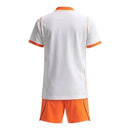 Kit Infantil Seleção Holanda II 26/27 - Nike - Branco e laranja
